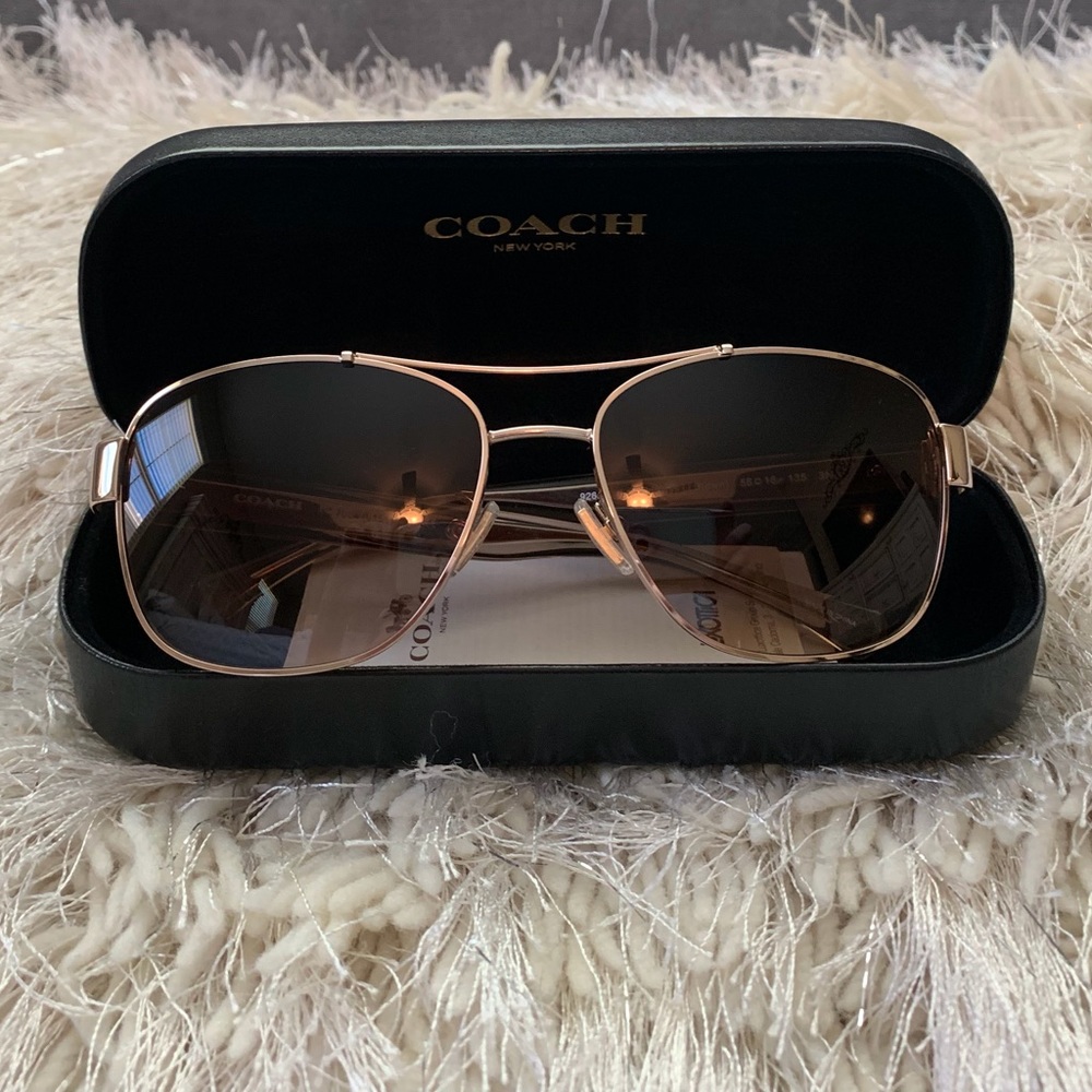 Coach HC7064 Gold/Crystal Brown Aviator Sunglasses